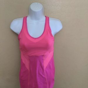 LULULEMON TANK / SPORTS BRA